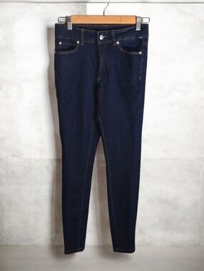 Tahari jeans womens size 6 size 28 blue Jamie roll cuff skinny